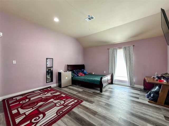 1060 County Road 5021, Cleveland, TX 77327