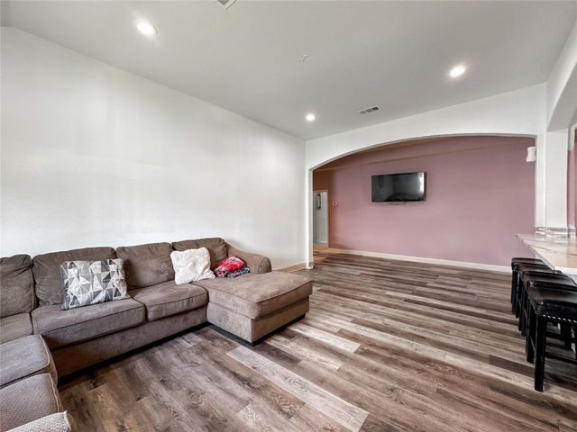 1060 County Road 5021, Cleveland, TX 77327