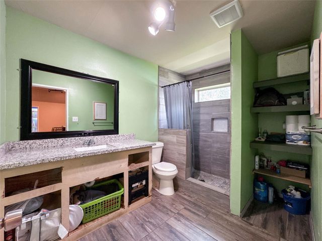 1060 County Road 5021, Cleveland, TX 77327