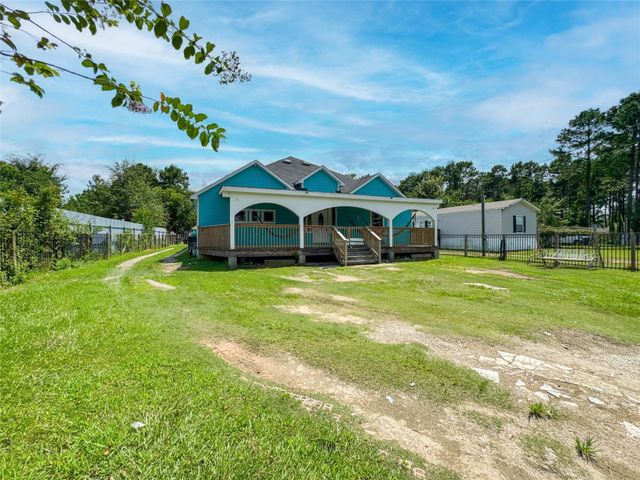 1060 County Road 5021, Cleveland, TX 77327