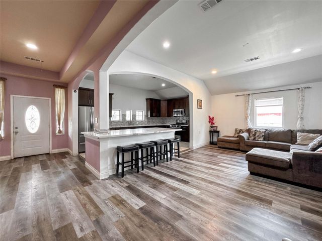 1060 County Road 5021, Cleveland, TX 77327