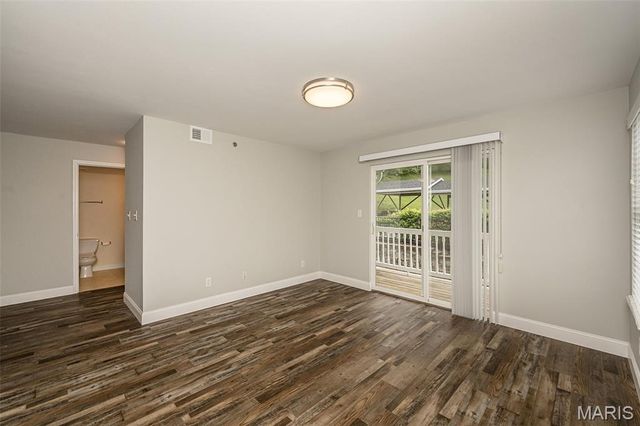 1112 Arbor Creek Drive 2D, Kirkwood, MO 63122