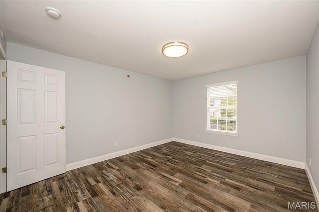 1112 Arbor Creek Drive 2D, Kirkwood, MO 63122