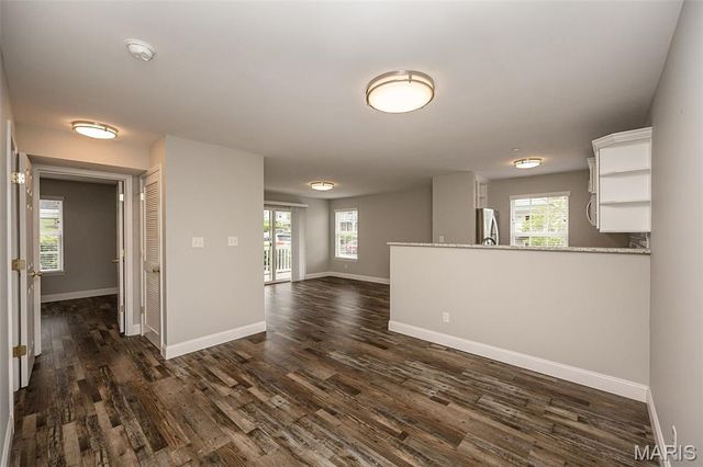 1112 Arbor Creek Drive 2D, Kirkwood, MO 63122