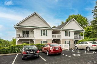 1112 Arbor Creek Drive 2D, Kirkwood, MO 63122