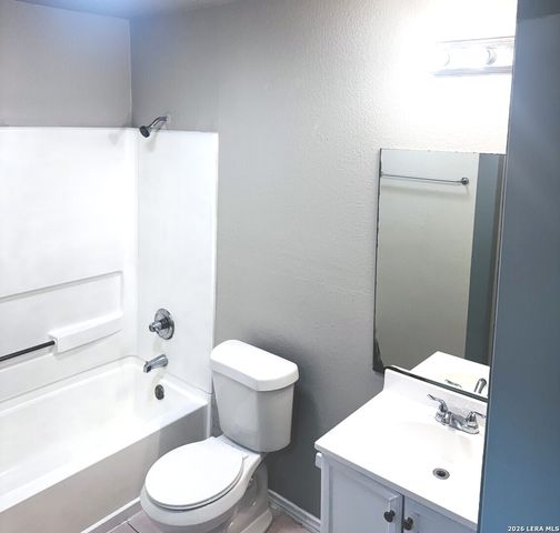 433 Amires Pl Unit 1, San Antonio, TX 78237