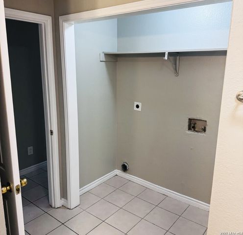 433 Amires Pl Unit 1, San Antonio, TX 78237