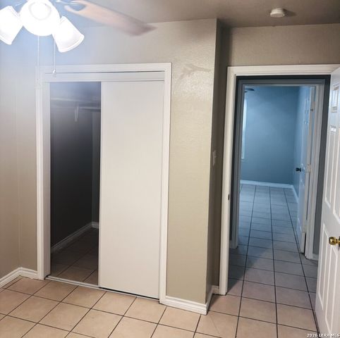 433 Amires Pl Unit 1, San Antonio, TX 78237