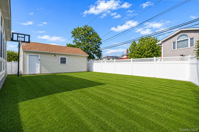 117 Wadsworth Avenue, Levittown, NY 11756