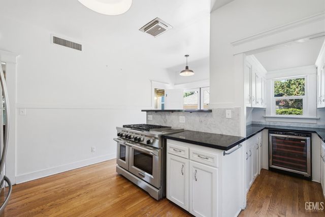 2530 19th Street, Bakersfield, CA 93301