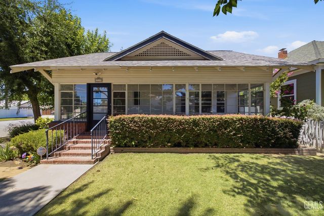 2530 19th Street, Bakersfield, CA 93301