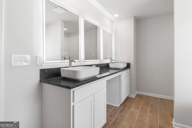 152 Orwell Drive 105, Social Circle, GA 30025