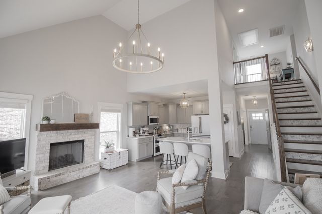 1247 Hartsville Pike, Lebanon, TN 37087