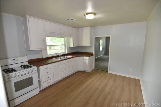813 S Elm Avenue, Bartlesville, OK 74003