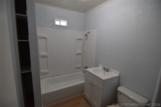 813 S Elm Avenue, Bartlesville, OK 74003