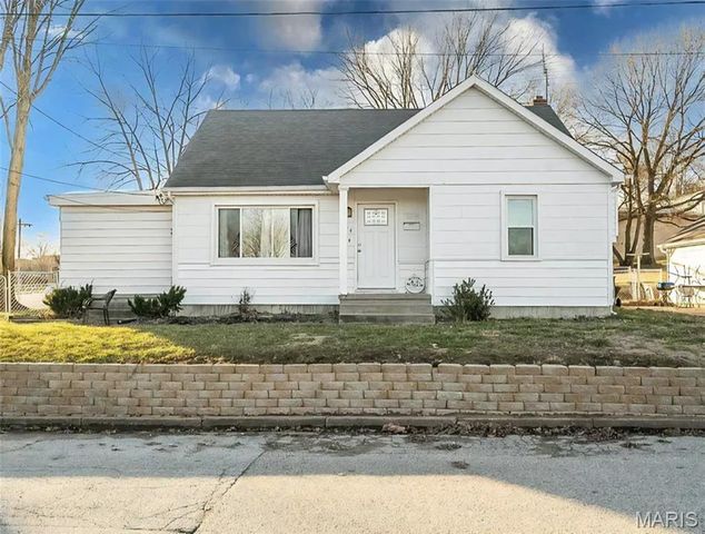 724 E State Street, Union, MO 63084