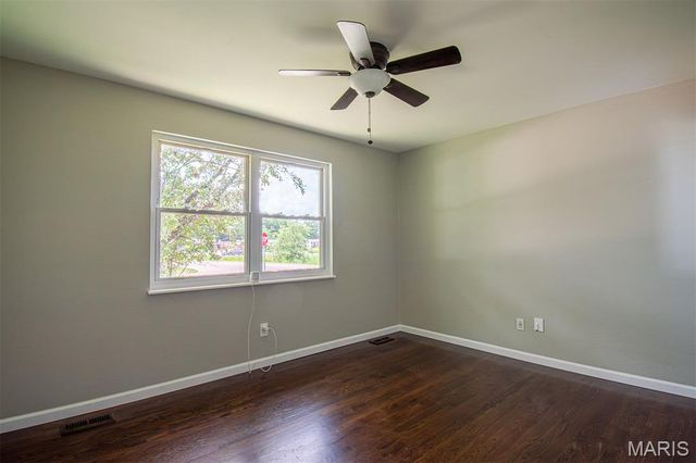 2294 WESTGLEN PARK Drive, Maryland Heights, MO 63043