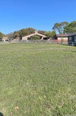 3902 MEEKS AVE, San Antonio, TX 78210