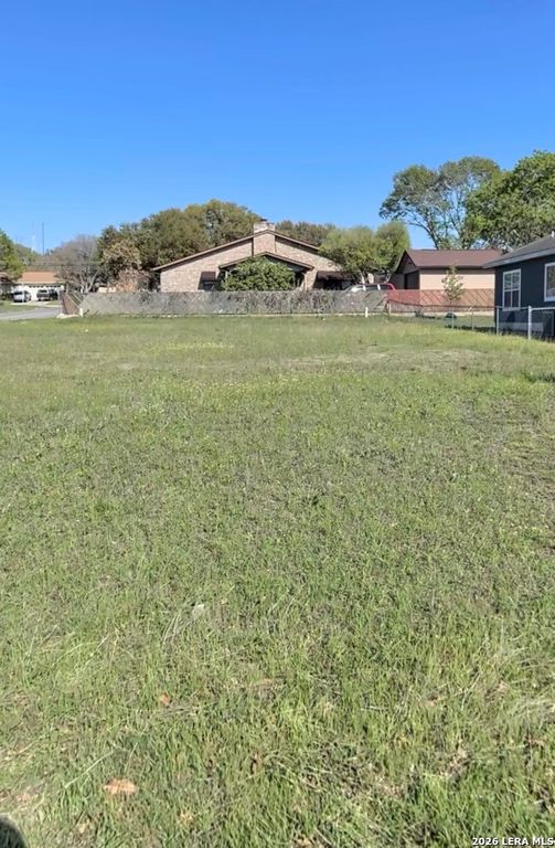 3902 MEEKS AVE, San Antonio, TX 78210