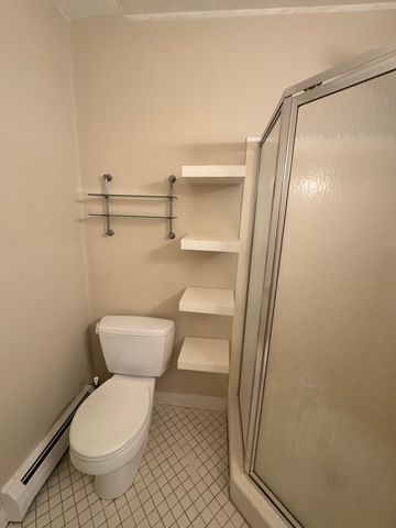 52 Washington 7, Marblehead, MA 01945