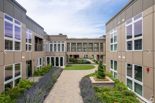 350 Pleasant St 338, Watertown, MA 02472
