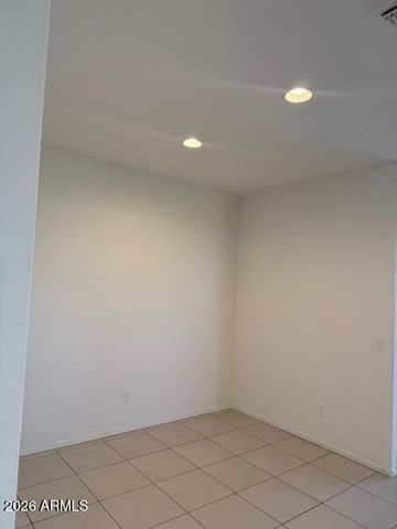 10420 W TAMARISK Avenue, Tolleson, AZ 85353