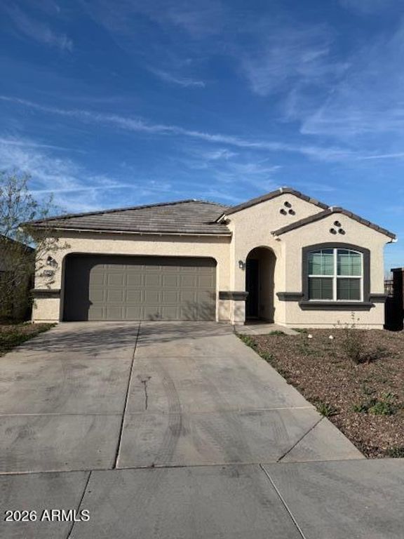 10420 W TAMARISK Avenue, Tolleson, AZ 85353