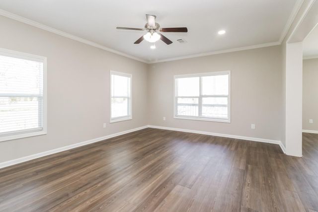 8516 Kellett Street, Houston, TX 77028