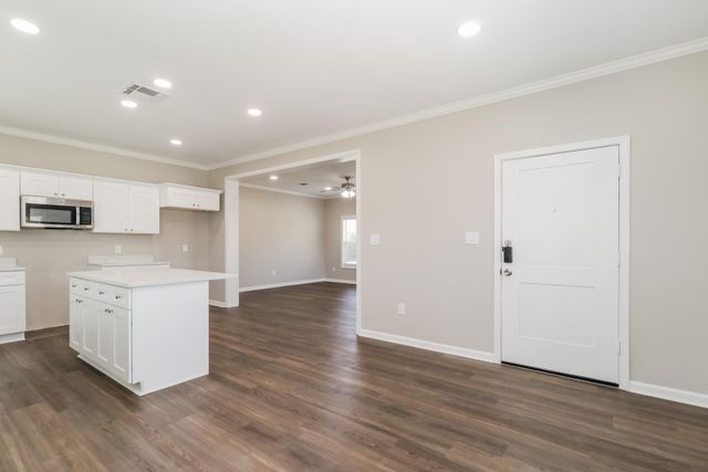 8516 Kellett Street, Houston, TX 77028