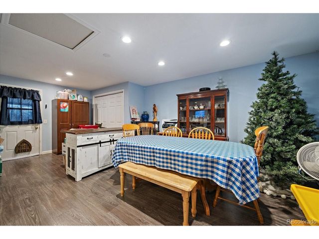 271 E Davies Ave, Centennial, CO 80122