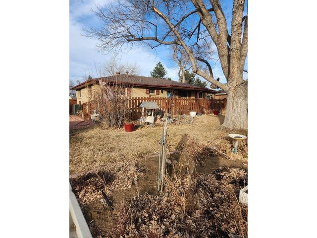 271 E Davies Ave, Centennial, CO 80122