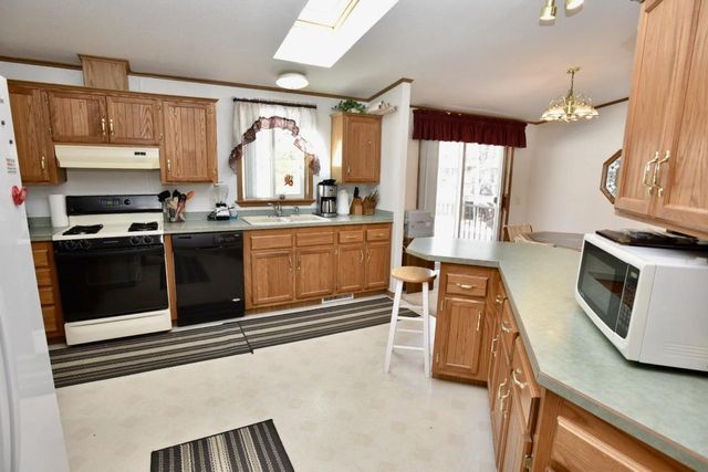 W2229 MEDICINE HAT TRAIL, Keshena, WI 54135