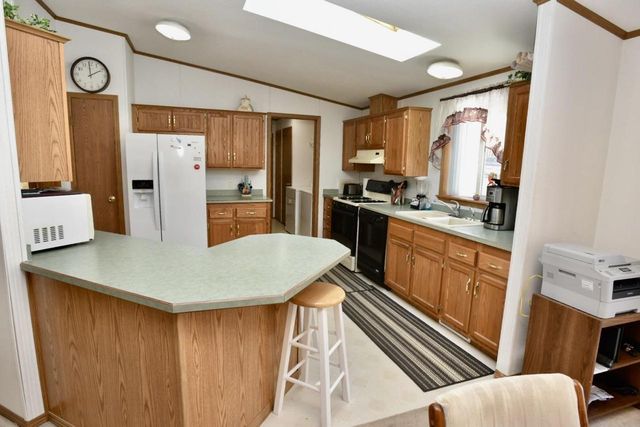 W2229 MEDICINE HAT TRAIL, Keshena, WI 54135