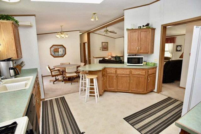 W2229 MEDICINE HAT TRAIL, Keshena, WI 54135