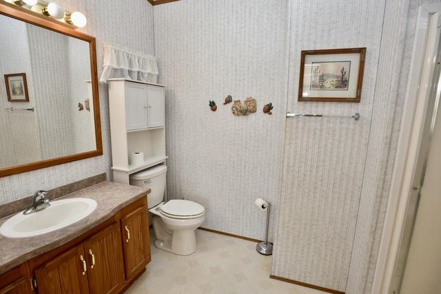 W2229 MEDICINE HAT TRAIL, Keshena, WI 54135