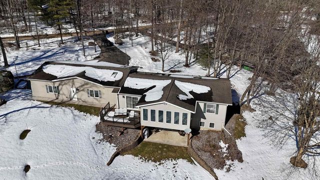 W2229 MEDICINE HAT TRAIL, Keshena, WI 54135