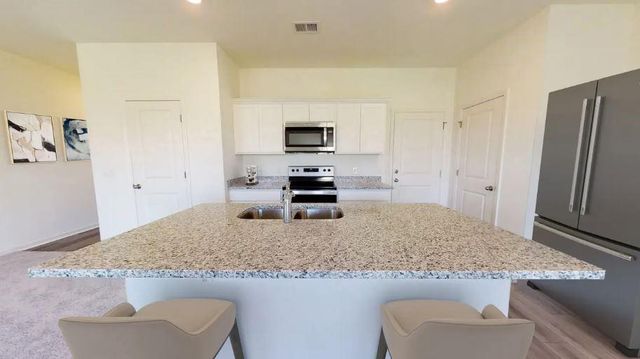 344 Enforcer LOOP, Jarrell, TX 76537