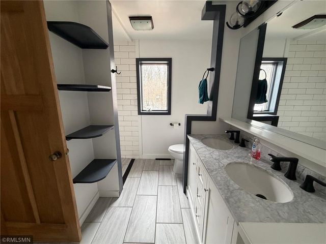 N5502 Oakwood Drive, Spooner, WI 54801