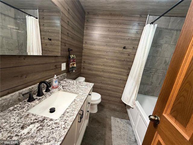 N5502 Oakwood Drive, Spooner, WI 54801