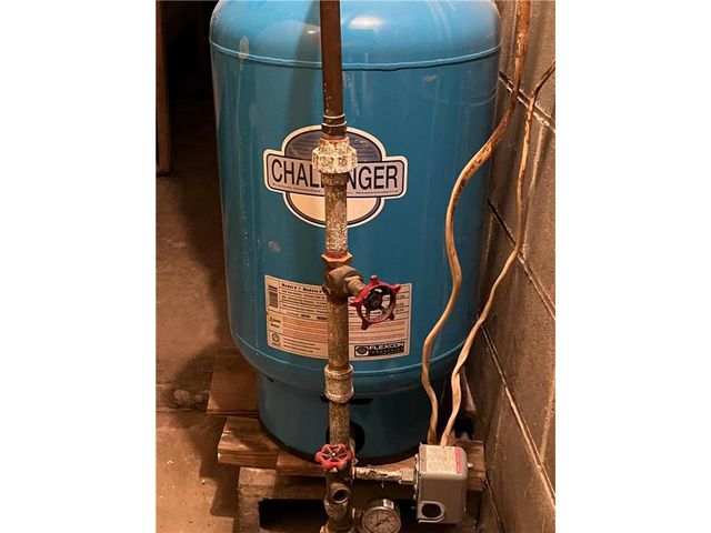 N5502 Oakwood Drive, Spooner, WI 54801