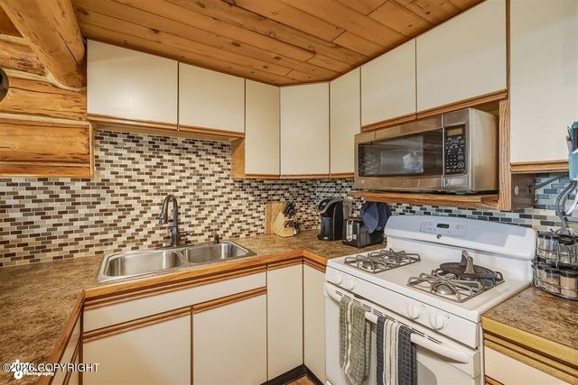 41611 Tischer Avenue, Soldotna, AK 99669