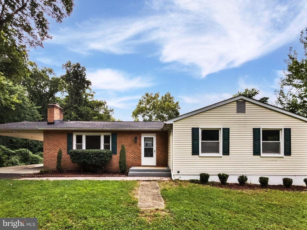 1715 CALAIS CT, Oxon Hill, MD 20745