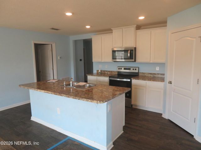 4327 WARM SPRINGS Way, Middleburg, FL 32068