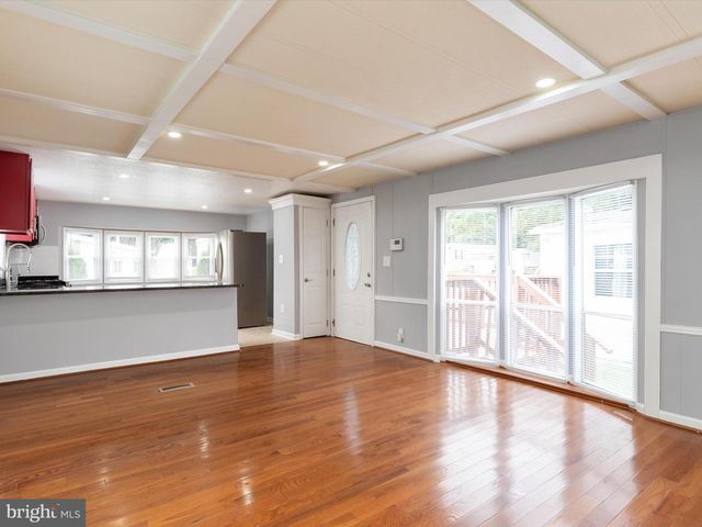 9402 BEECH PARK ST, Capitol Heights, MD 20743