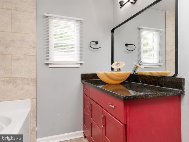 9402 BEECH PARK ST, Capitol Heights, MD 20743