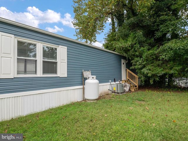 9402 BEECH PARK ST, Capitol Heights, MD 20743