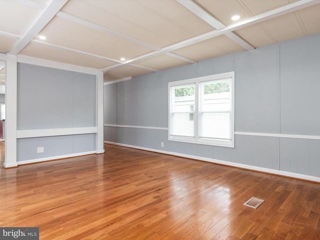 9402 BEECH PARK ST, Capitol Heights, MD 20743