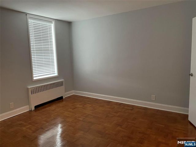 2160 Center Avenue 1P, Fort Lee, NJ 07024