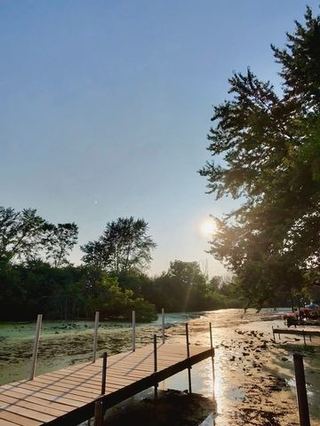 27849 W Lake Shore Drive, Spring Grove, IL 60081