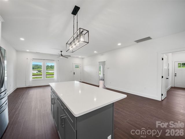 105 Crowder Hills Lane, Asheville, NC 28804
